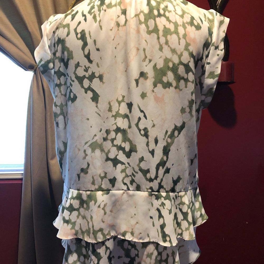 MossimoāsleevelessĀ blouseā***3āforā$25*** - Picture 4 of 5